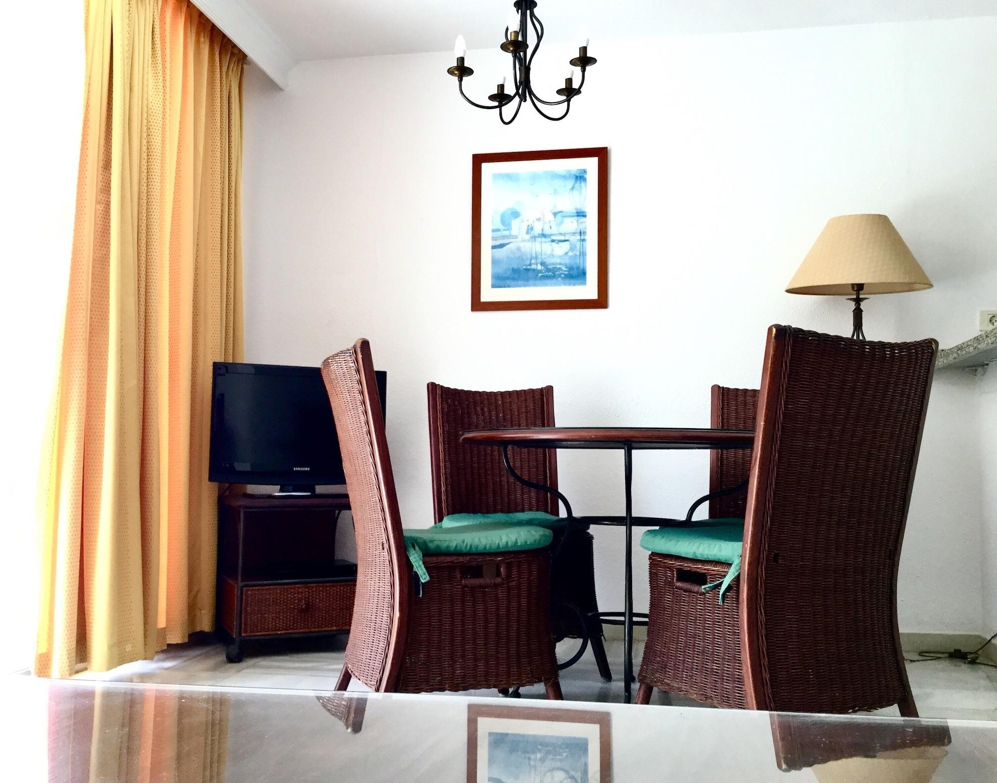Apartahotel Palm - Excel &