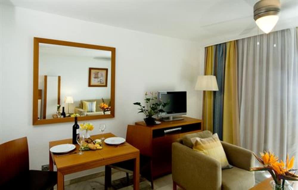 Aparthotel Palm - Excel & 3*